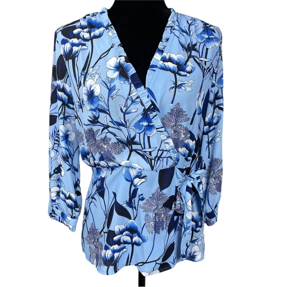 ✅ NWT KARL LAGERFELD Blue Floral Wrap 3/4 Sleeve Top
